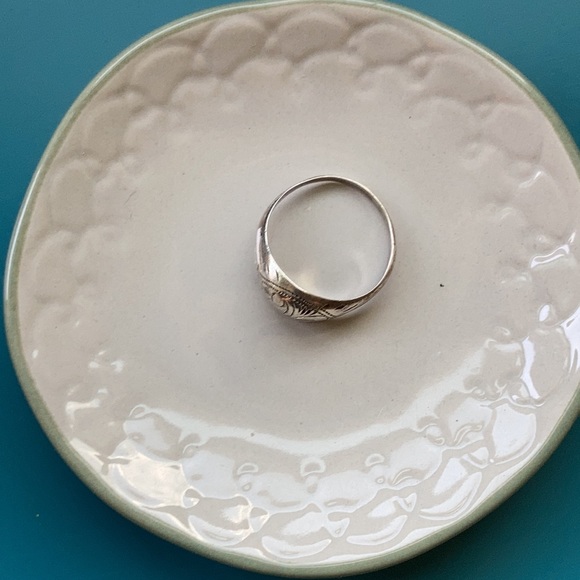 Vintage Silver Handmade Ring - Picture 5 of 8